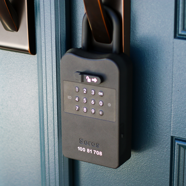 SerosBox_Door_01 SerosBox_Door_01