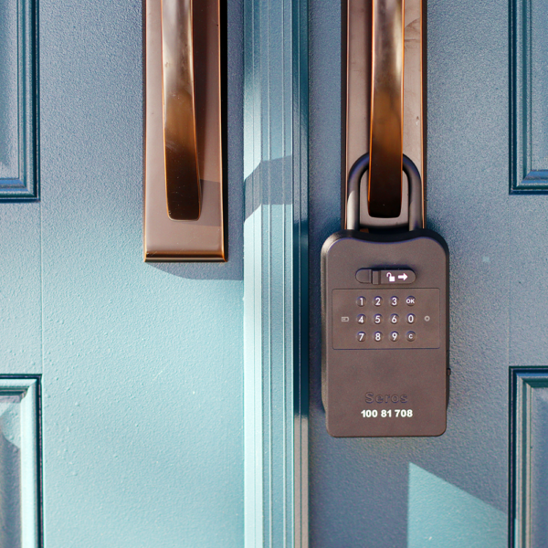 SerosBox_Door_03 SerosBox_Door_03