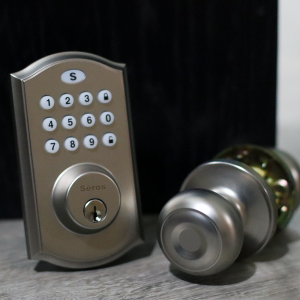 SerosLockandSerosKnob-Silver_v2 SerosLockandSerosKnob-Silver_v2